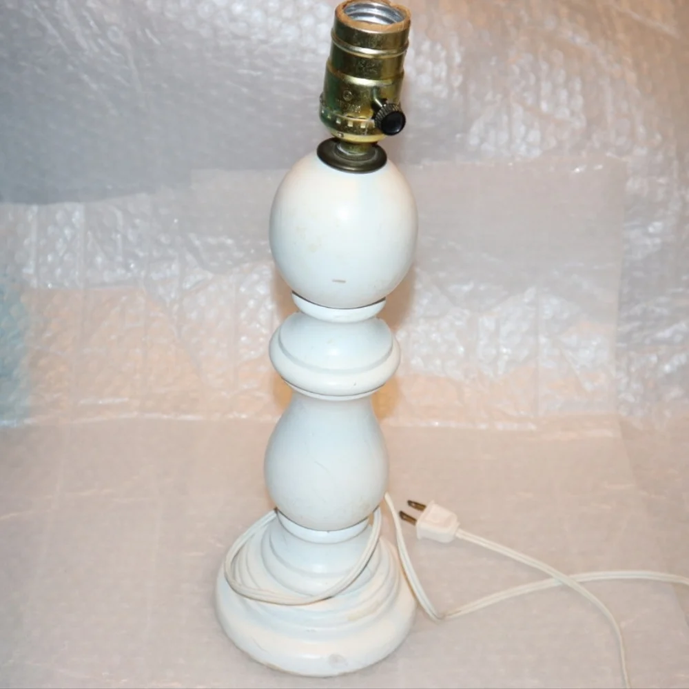 Under Writers Laboratories Portable White Lamp - Picture 4 of 11